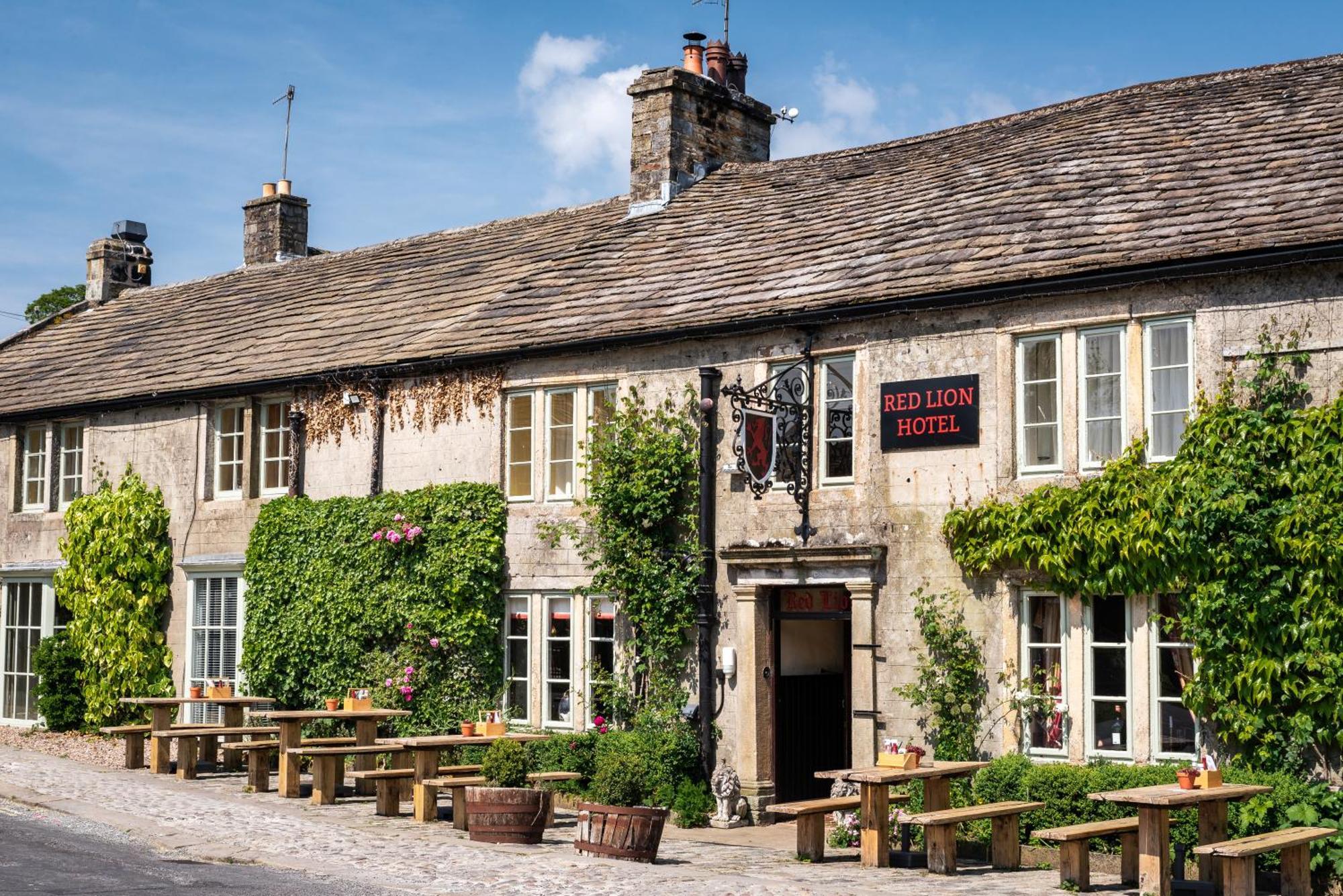 The Red Lion & Manor House 호텔 번셀 외부 사진